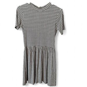 Forever 21 Black & White Plaid /Backless Dress – Size M